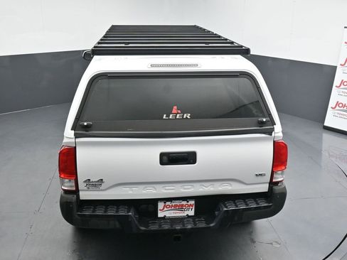 Used 2017 Toyota Tacoma SR5 w/ Tow Package image 30