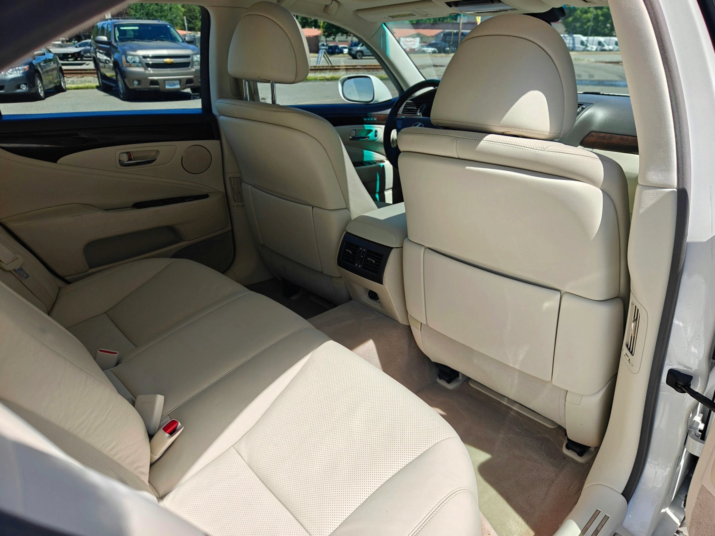 Used 2007 Lexus LS 460 RWD image 42