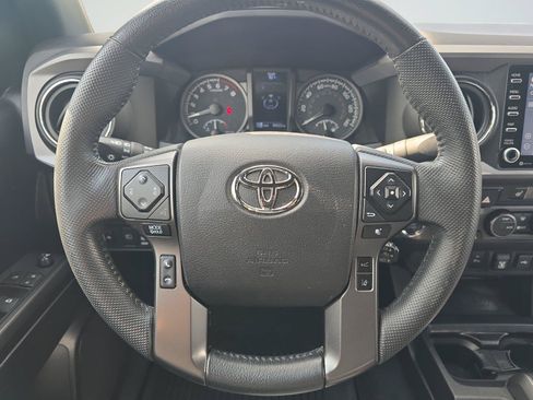 Used 2021 Toyota Tacoma TRD Sport w/ TRD Premium Sport Package AWD/4WD image 10