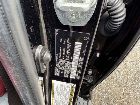 Used 2023 Lexus GX 460 Premium w/ Premium Package AWD/4WD image 32