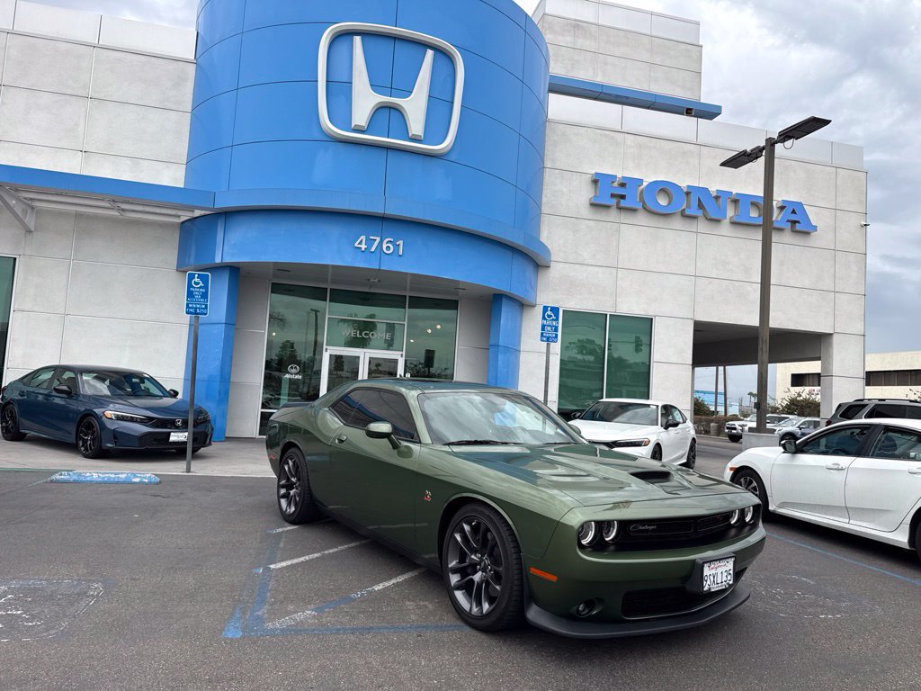 Used 2023 Dodge Challenger R/T Scat Pack w/ Plus Package RWD image 2