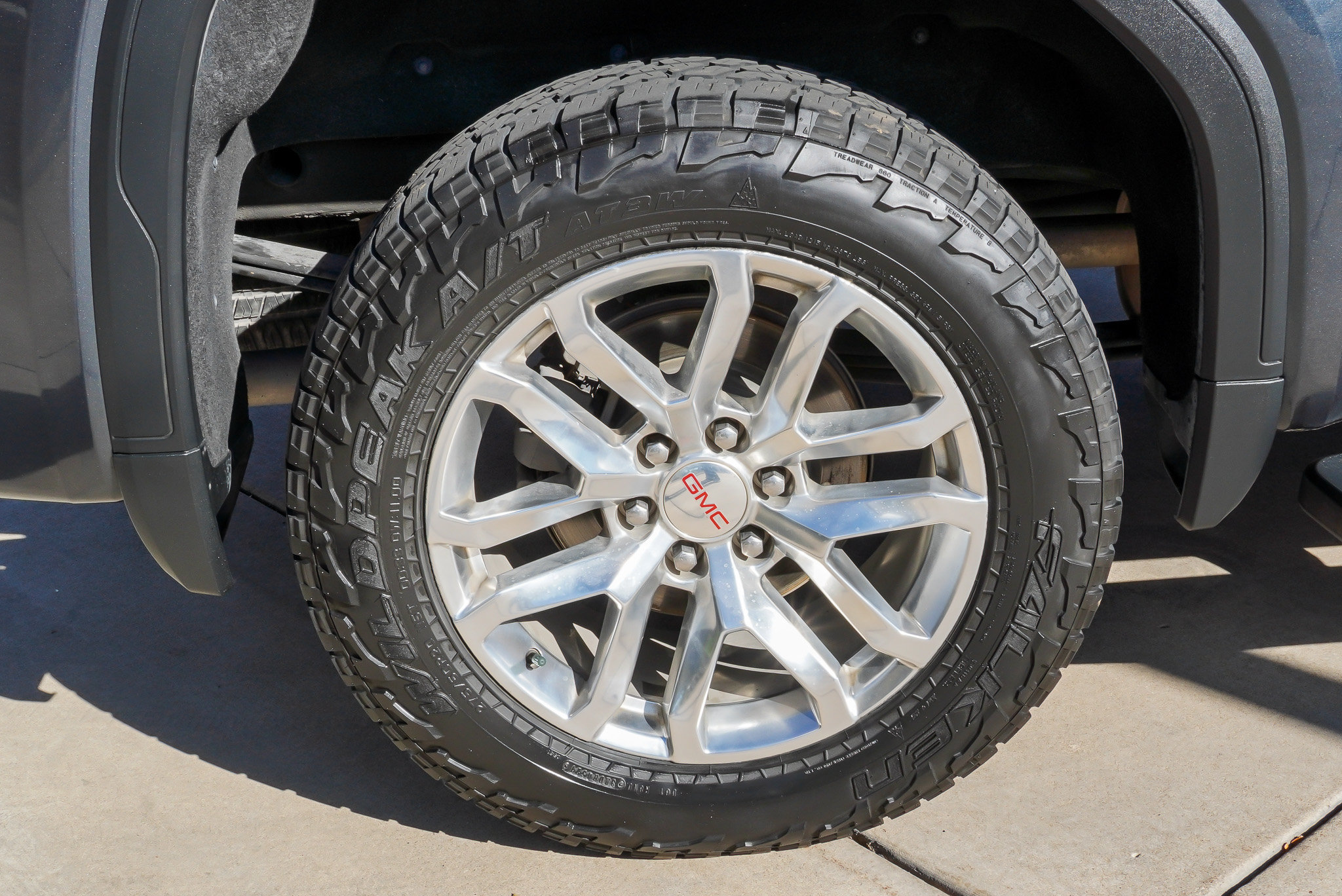 Used 2020 GMC Sierra 1500 SLT w/ SLT Premium Plus Package AWD/4WD image 11