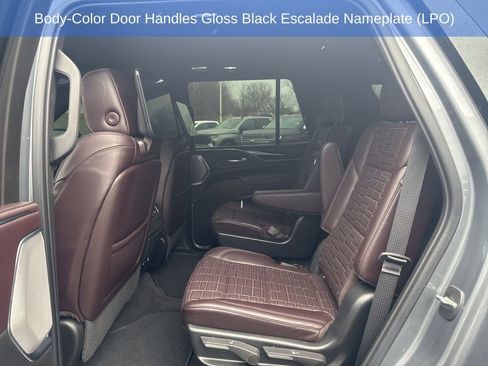 Used 2022 Cadillac Escalade Sport Platinum w/ LPO, ONYX Package image 16