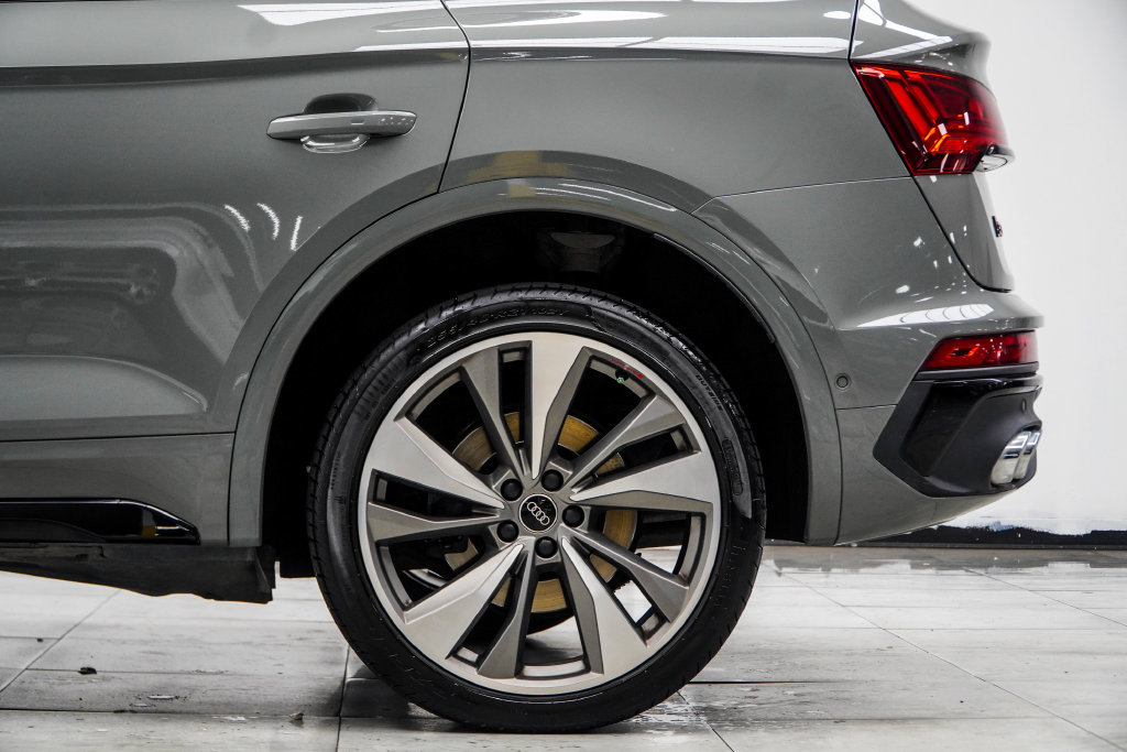 Used 2022 Audi SQ5 Prestige w/ Prestige Package AWD/4WD image 14