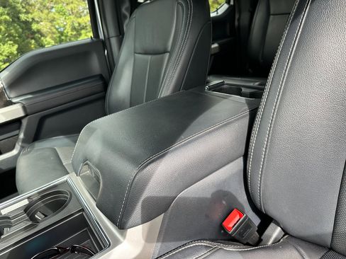 Used 2022 Ford F250 Lariat w/ Tremor Off-Road Package image 47