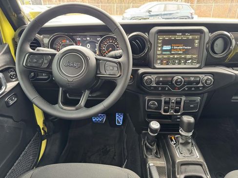 Used 2023 Jeep Wrangler Willys image 15