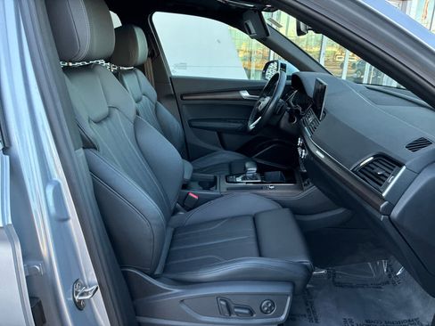 Used 2023 Audi Q5 2.0T Premium Plus w/ Premium Plus Package AWD/4WD image 16