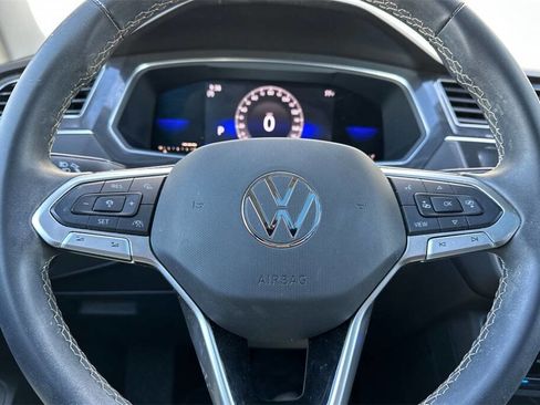 Used 2022 Volkswagen Tiguan SE image 24