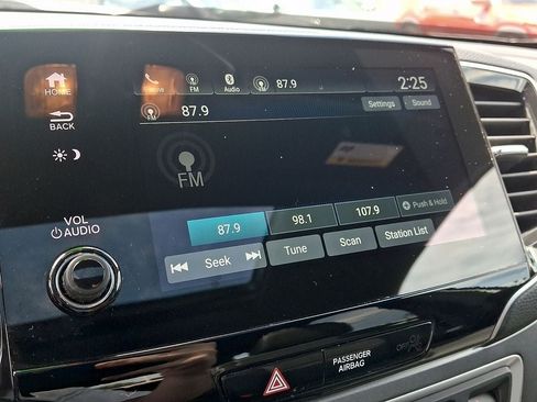 Used 2023 Honda Passport EX-L image 17