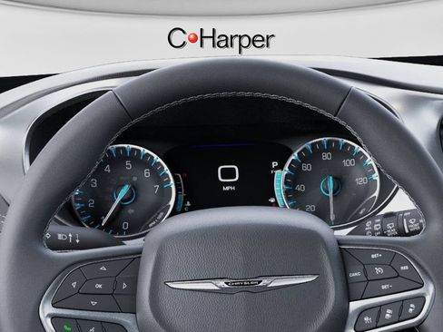 New 2026 Chrysler Pacifica Select FWD image 17
