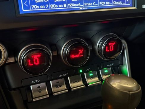 Used 2022 Toyota GR86 Premium image 14