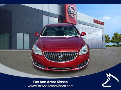 Used 2015 Buick Regal image 7