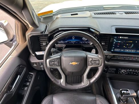 Used 2022 Chevrolet Silverado 1500 LTZ w/ Z71 Off-Road Package image 28