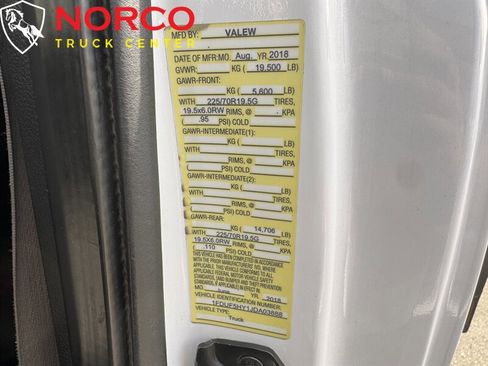 Used 2018 Ford F550 4x4 Regular Cab Super Duty image 27