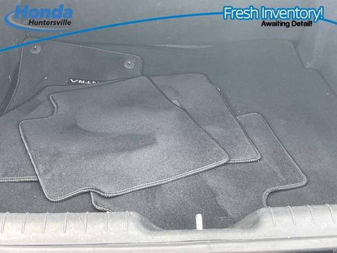 Used 2023 Hyundai Elantra SEL w/ Cargo Package FWD image 11