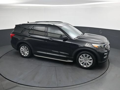 Used 2024 Ford Explorer Limited w/ Limited Technology Package RWD image 35
