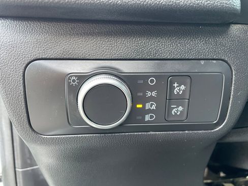 Used 2020 Ford Escape S image 12