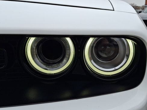 Used 2021 Dodge Challenger R/T Scat Pack image 9