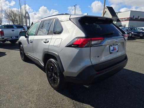 Used 2023 Toyota RAV4 XLE w/ Convenience Package AWD/4WD image 5