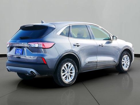 Certified 2022 Ford Escape SE w/ Convenience Package image 3