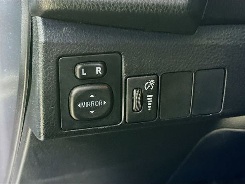 Used 2014 Toyota Corolla LE Premium image 10