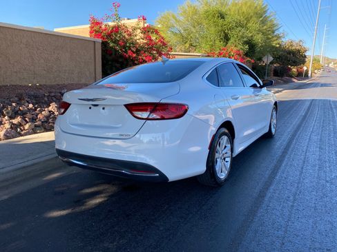 Used 2017 Chrysler 200 Limited Platinum image 6