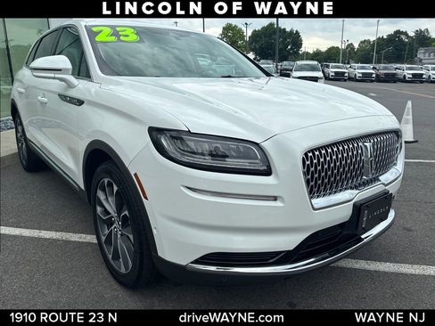 Used 2023 Lincoln Nautilus Reserve w/ Equipment Group 201A AWD/4WD image 10