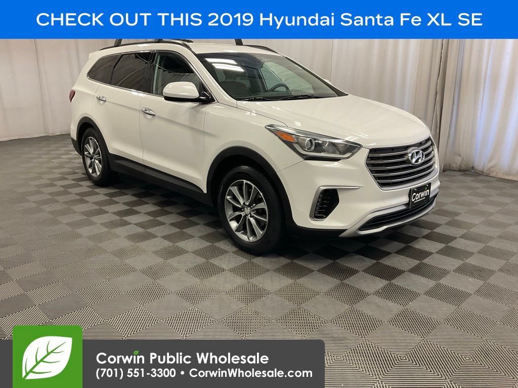 Used 2019 Hyundai Santa Fe XL SE FWD image 1
