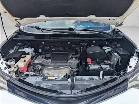 Used 2016 Toyota RAV4 SE FWD image 21