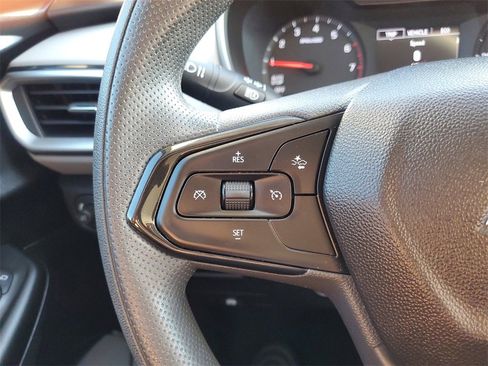 Used 2022 Chevrolet TrailBlazer LS image 20