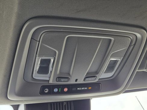 Used 2025 Chevrolet Silverado 1500 Custom image 28