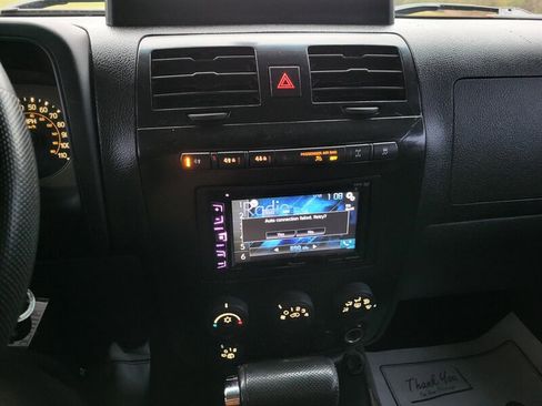 Used 2006 HUMMER H3 image 15