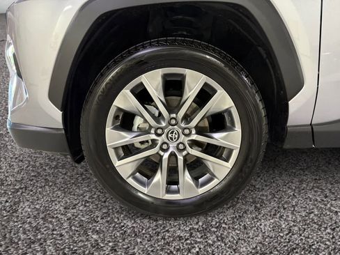 Used 2025 Toyota RAV4 XLE Premium image 18