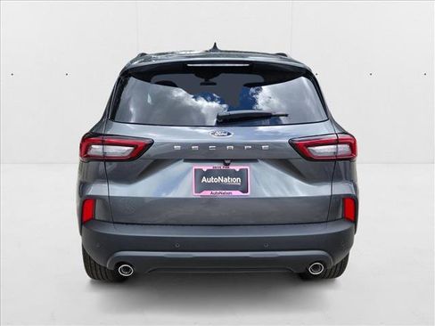 New 2025 Ford Escape SE image 7