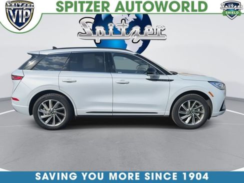 Used 2025 Lincoln Corsair Grand Touring w/ Equipment Group 302A image 10