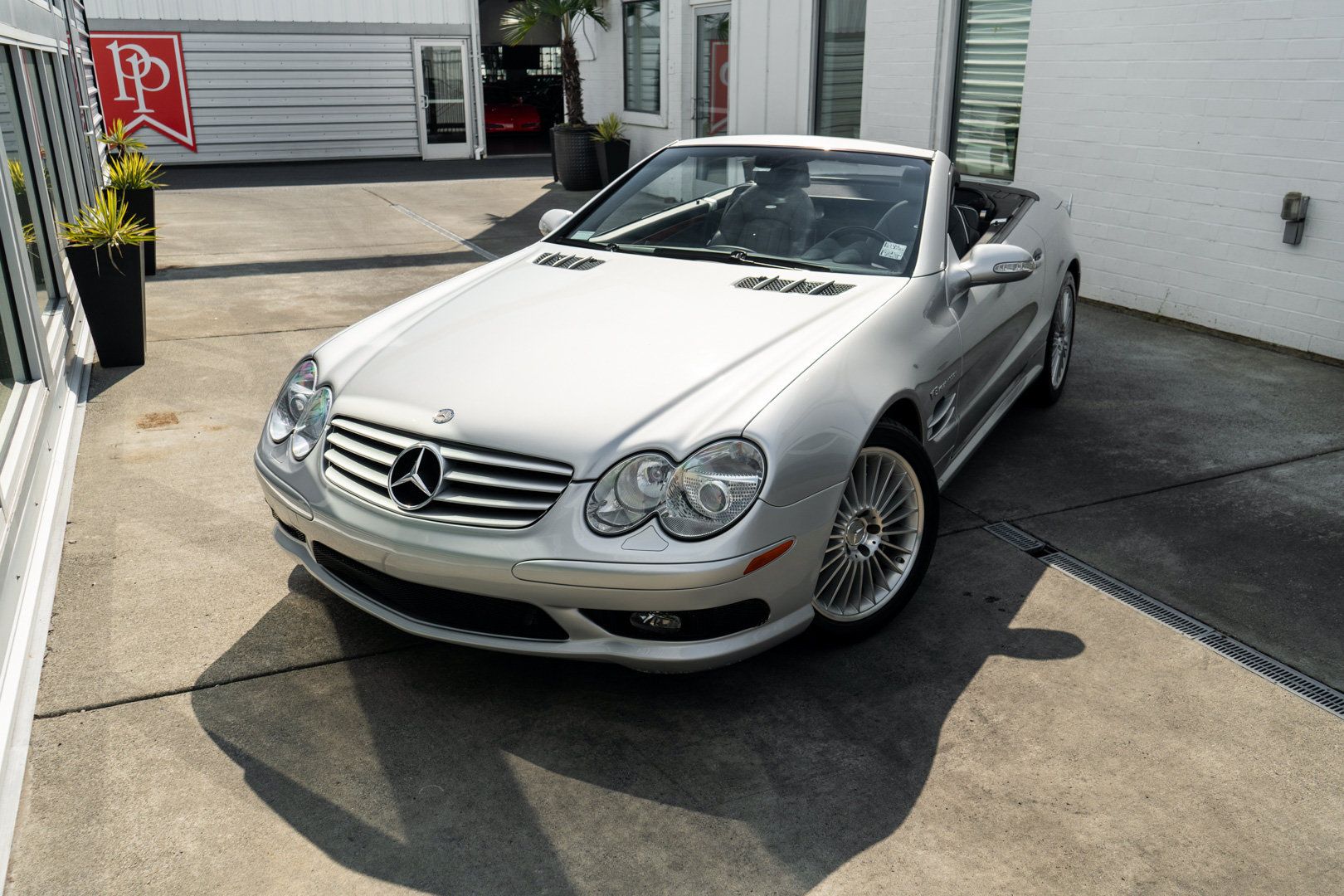 Used 2003 Mercedes-Benz SL 55 AMG image 3