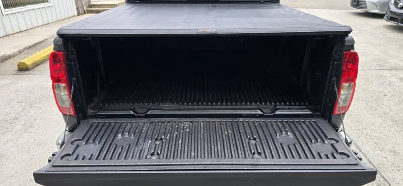 Used 2015 Nissan Frontier SV AWD/4WD image 34