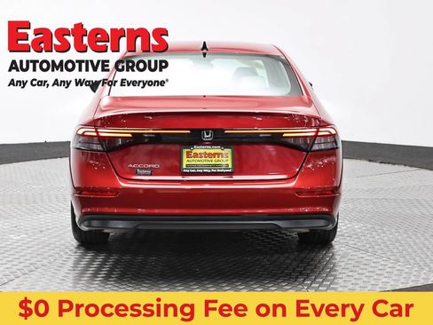 Used 2025 Honda Accord SE image 6