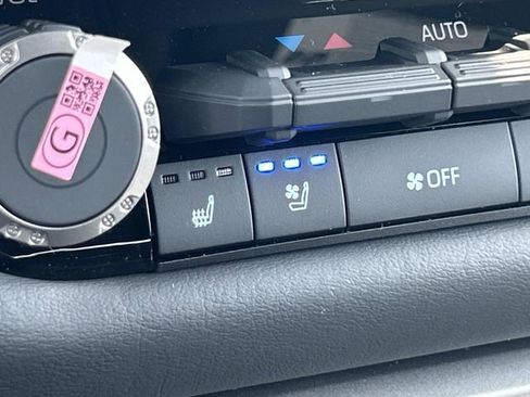 New 2026 Toyota Tundra Platinum AWD/4WD image 28
