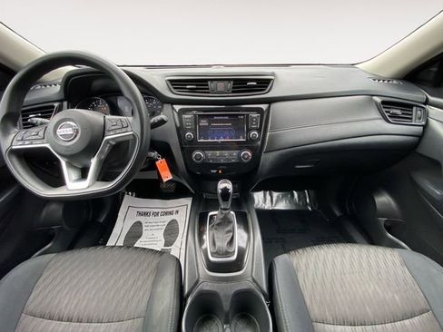 Used 2019 Nissan Rogue S image 11
