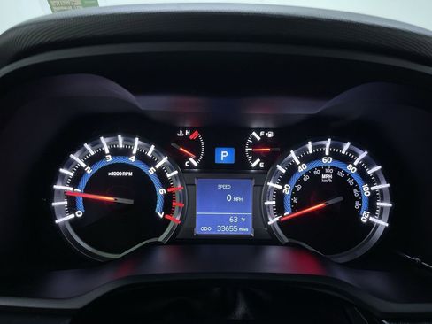 Used 2016 Toyota 4Runner SR5 image 18