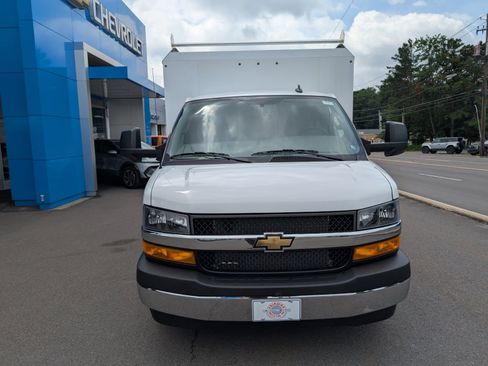 New 2025 Chevrolet Express 3500 w/ Power Convenience Package image 8