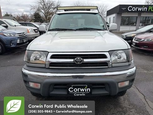 Used 2000 Toyota 4Runner SR5 image 2