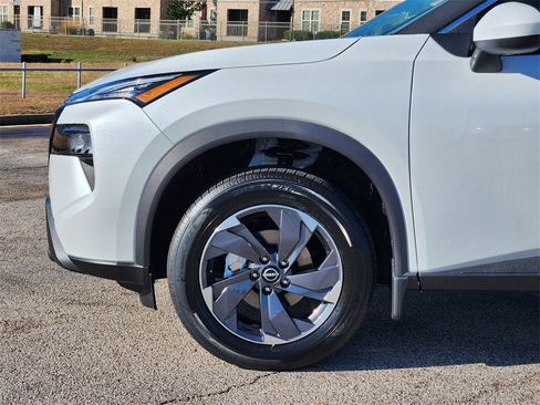 New 2026 Nissan Rogue SV image 6