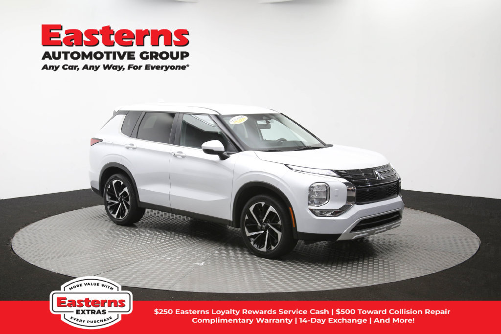 Used 2024 Mitsubishi Outlander SE AWD/4WD image 51