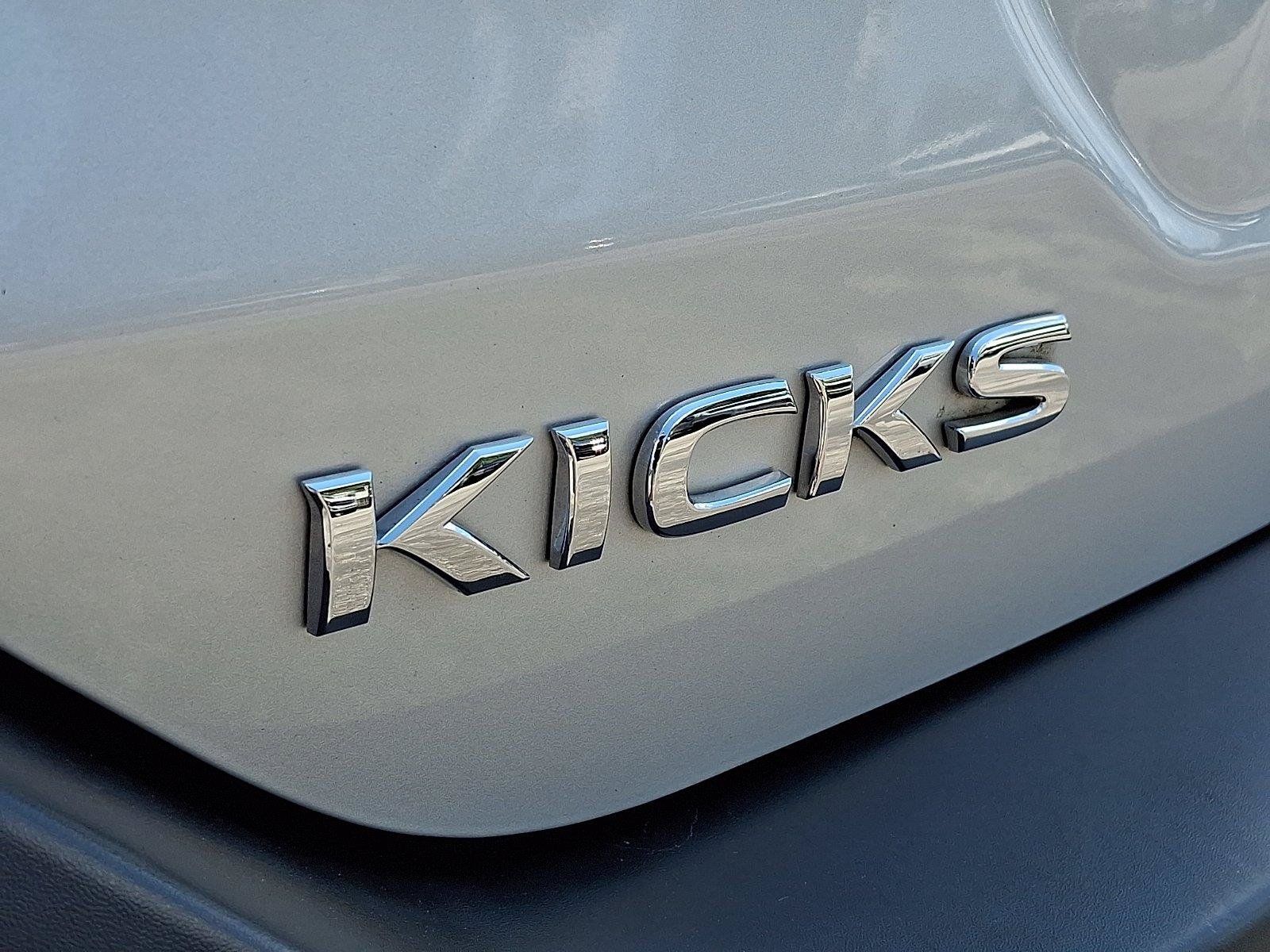 Used 2019 Nissan Kicks S FWD image 33