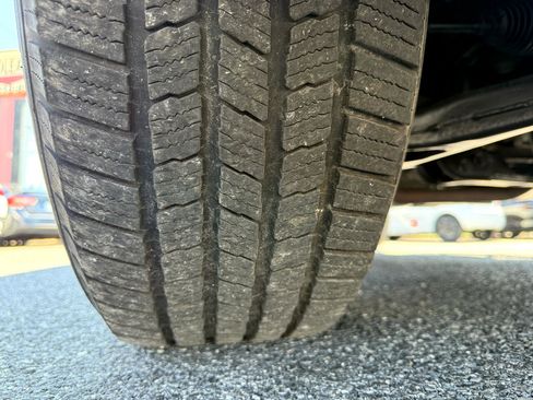 Used 2018 GMC Canyon SLE w/ SLE Convenience Package image 43