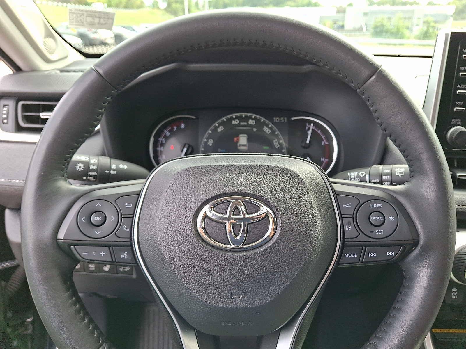 Used 2019 Toyota RAV4 Limited w/ Advanced Technology Package AWD/4WD image 21