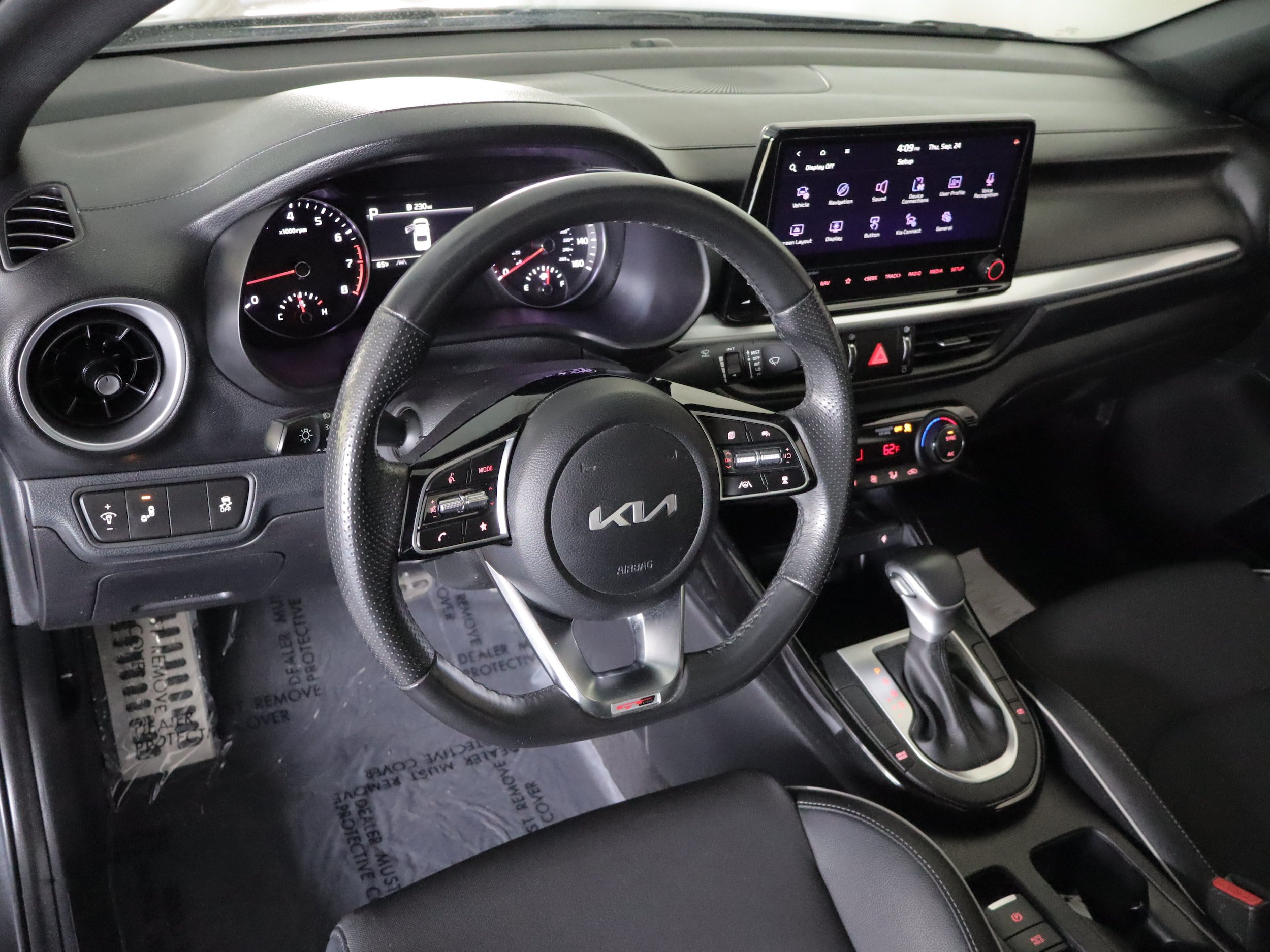 Used 2023 Kia Forte GT-Line w/ GT-Line Premium Package FWD image 10