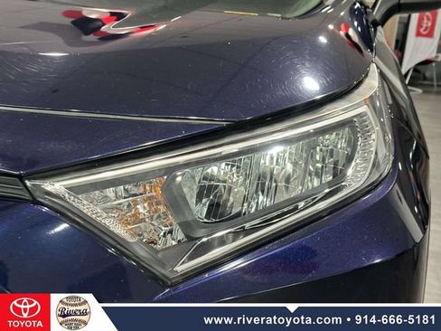 Used 2019 Toyota RAV4 XLE w/ Convenience Package AWD/4WD image 11